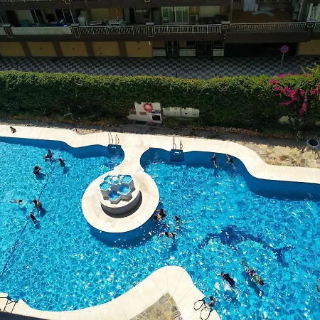 APARTAMENTO RONDA 4 BOLICHES Primera línea de playa Fuengirola Exterior foto